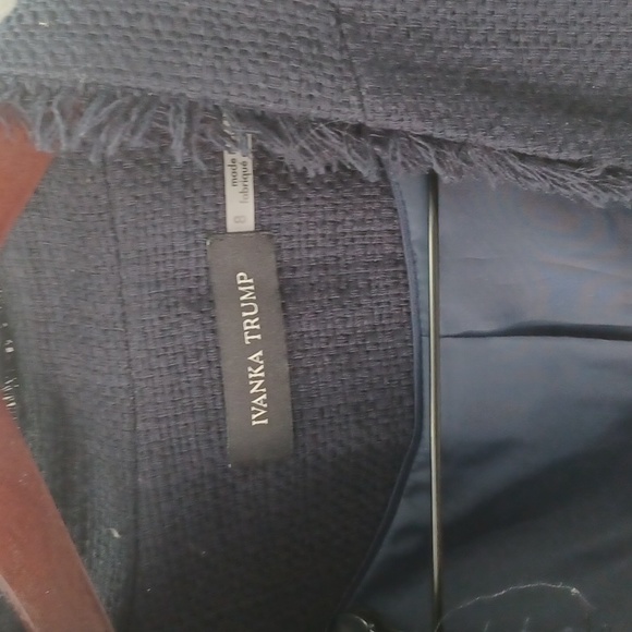 Blue blazer - Picture 2 of 2